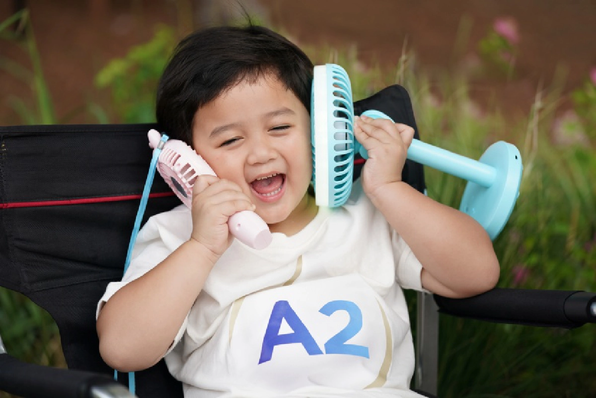 เก่งใช่ย่อย "สายฟ้า-พายุ" อวดเบื้องหลังในชุดมาสคอตหยดนม งานนี้ "แม่ชม" สุดแฮปปี้