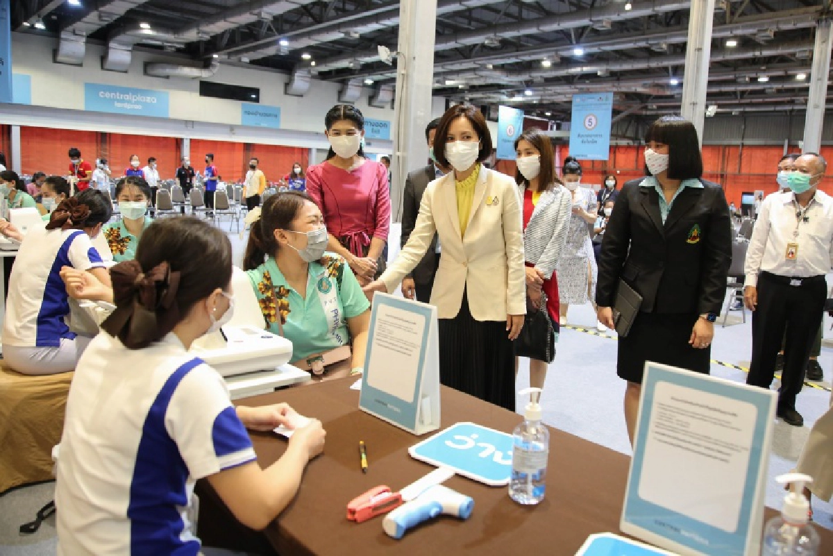 งานนี้มีลุ้น..ถ้าวัคซีนช่วยได้ ครูก็เต็มใจฉีด