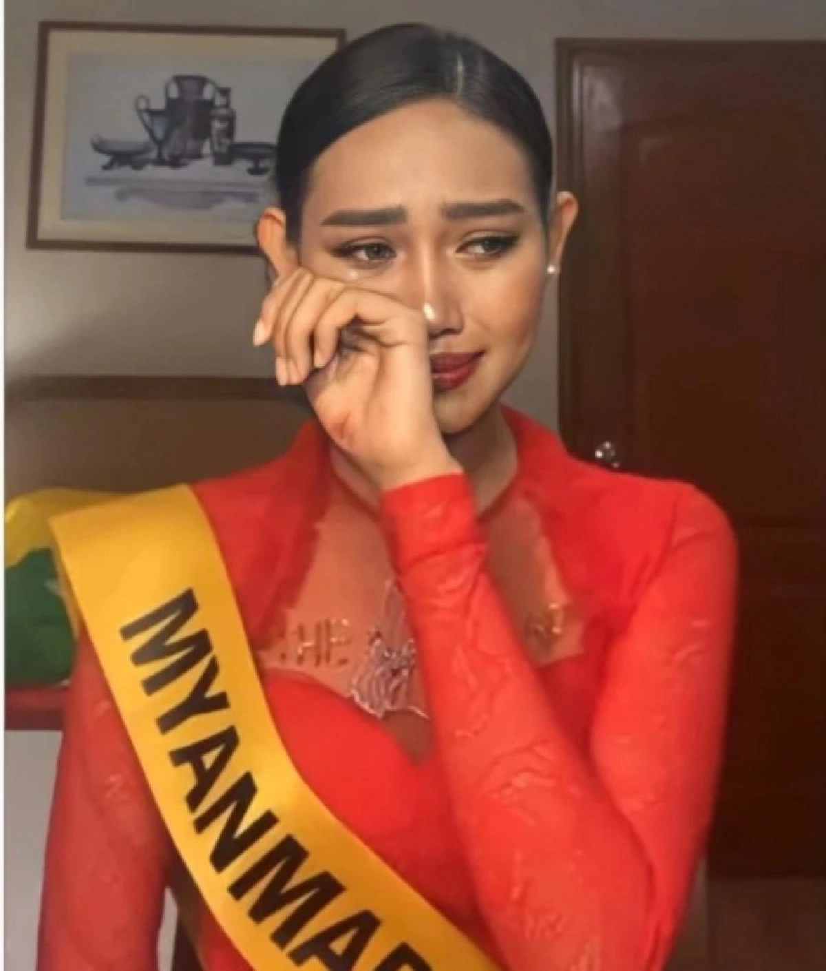 พม่าออกหมายจับ Miss Universe Myanmar 2020 