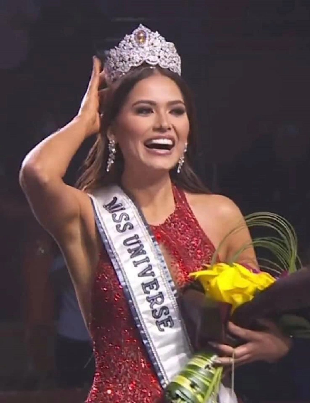 ประวัติไม่ธรรมดา  "อันเดรอา เมซา"  Miss Universe 2020 