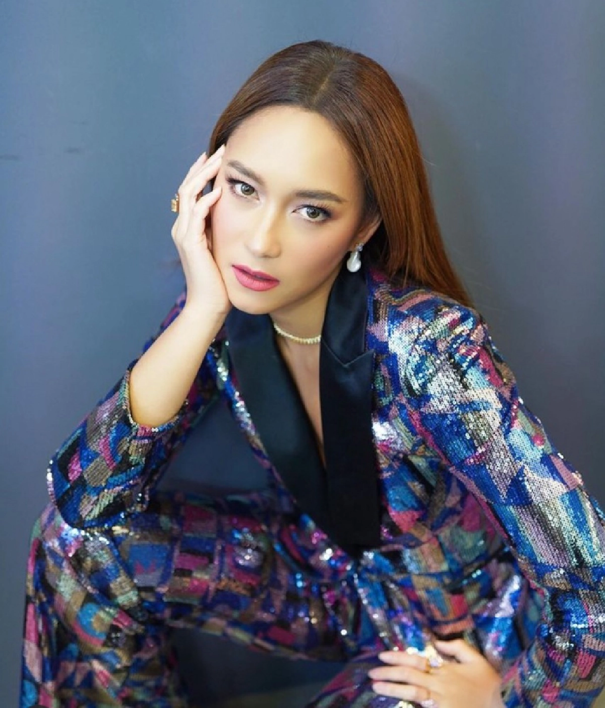 โซเชียลระอุ "บี น้ำทิพย์" ทัวร์ลงหนัก  หลังโพสต์เลือกฉีด"ซิโนแวค"