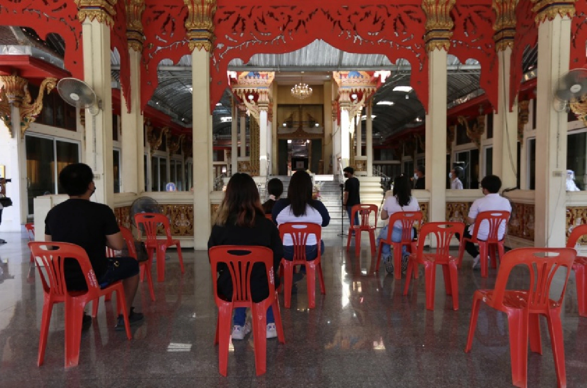 สุดเศร้า "วัดไผ่ล้อม" ทำพิธีเผาส่งวิญญาณสาวติดโควิดเสียชีวิตพร้อมลูกในท้อง 7 เดือน
