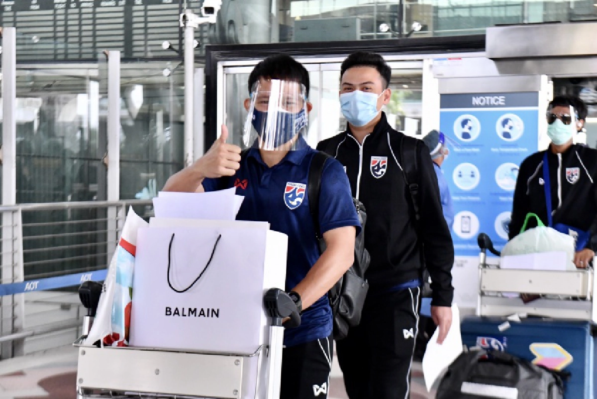 แข้งโต๊ะเล็กชุดประวัติศาสตร์กลับถึงไทย กักตัว14วันสกัดโควิด 