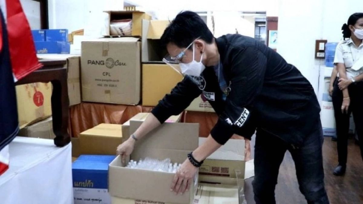  "แพท พาวเวอร์แพท" มอบของช่วยทีมแพทย์ – ผู้ป่วยโควิด ในเรือนจำ