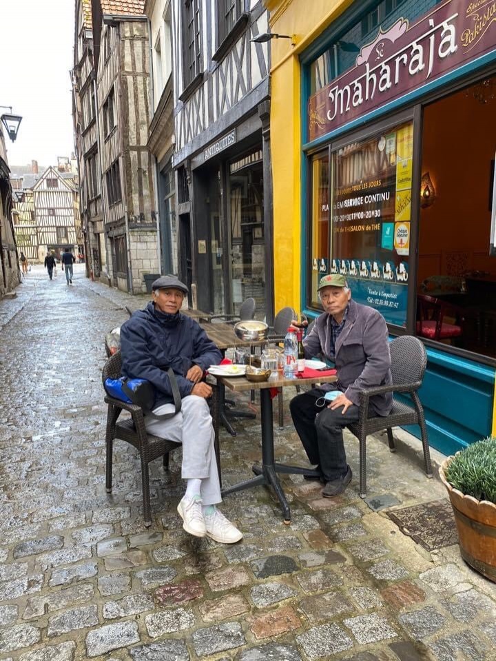 อินไซด์ปารีส 'สศจ.' สบายดีมั้ย