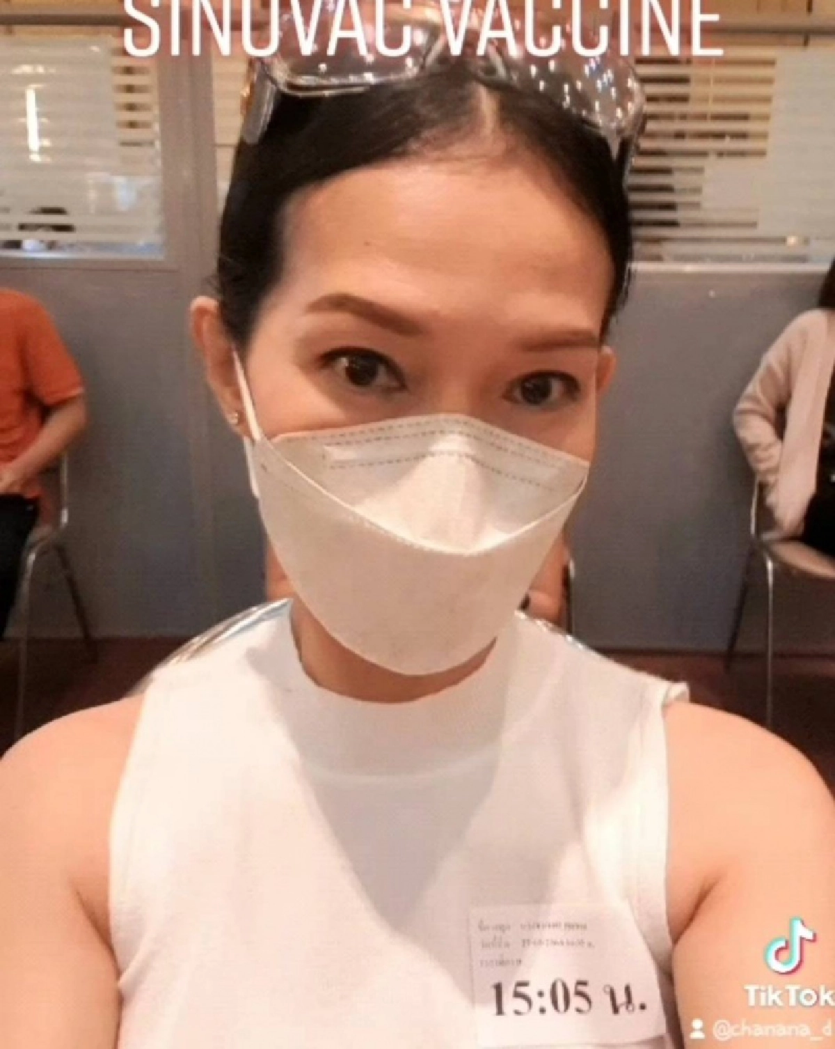 "ดี้ ชนานา"  ฉีดซิโนแวค เข็มแรก ลั่นอย่ากลัวแบบไร้สาระ