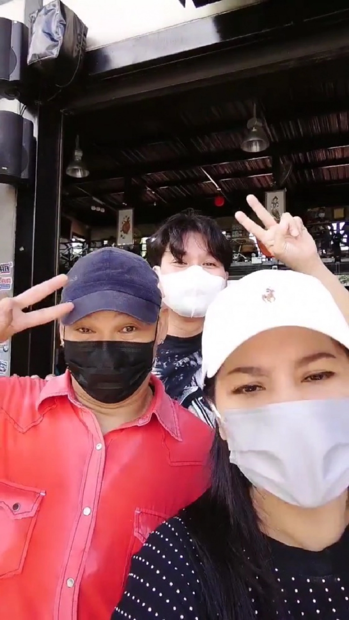 ไม่ทิ้งกัน "ตั๊ก ศิริพร - นุ้ย เชิญยิ้ม" ช่วย "โหน่ง ชะชะช่า" ขอบคุณที่มาอุดหนุน
