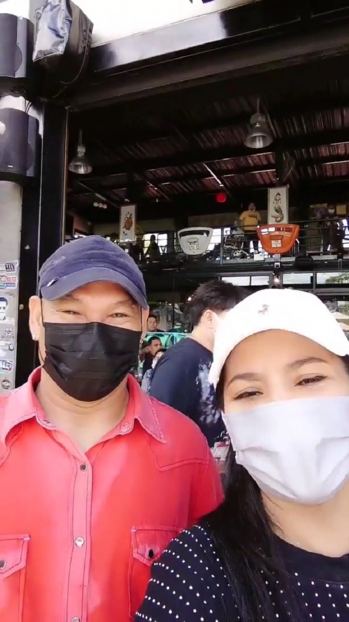 ไม่ทิ้งกัน "ตั๊ก ศิริพร - นุ้ย เชิญยิ้ม" ช่วย "โหน่ง ชะชะช่า" ขอบคุณที่มาอุดหนุน