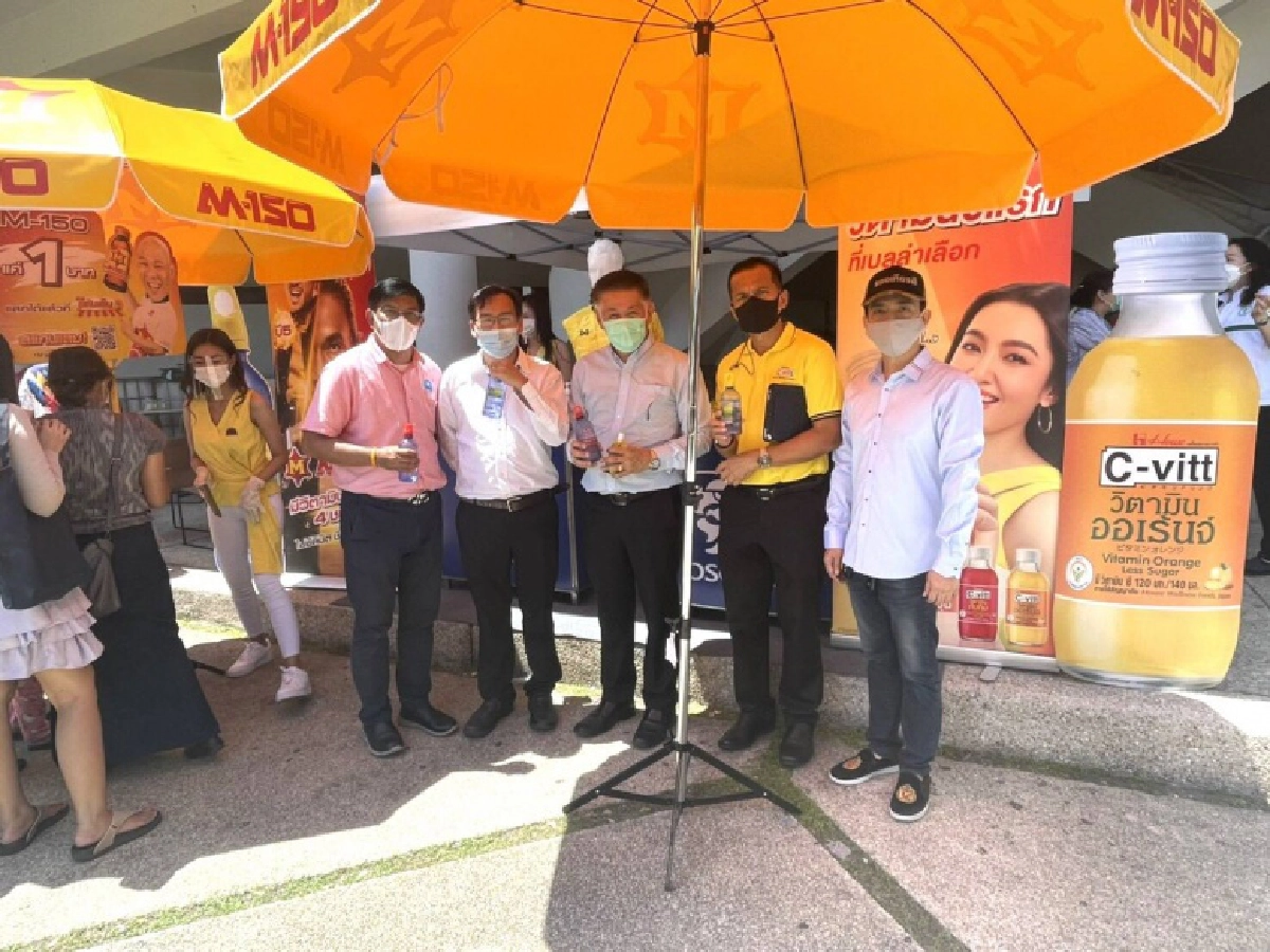 ดีเดย์.. ชาวชุมชนตลาดห้วยขวาง รับวัคซีน โควิด-19 วันแรก 