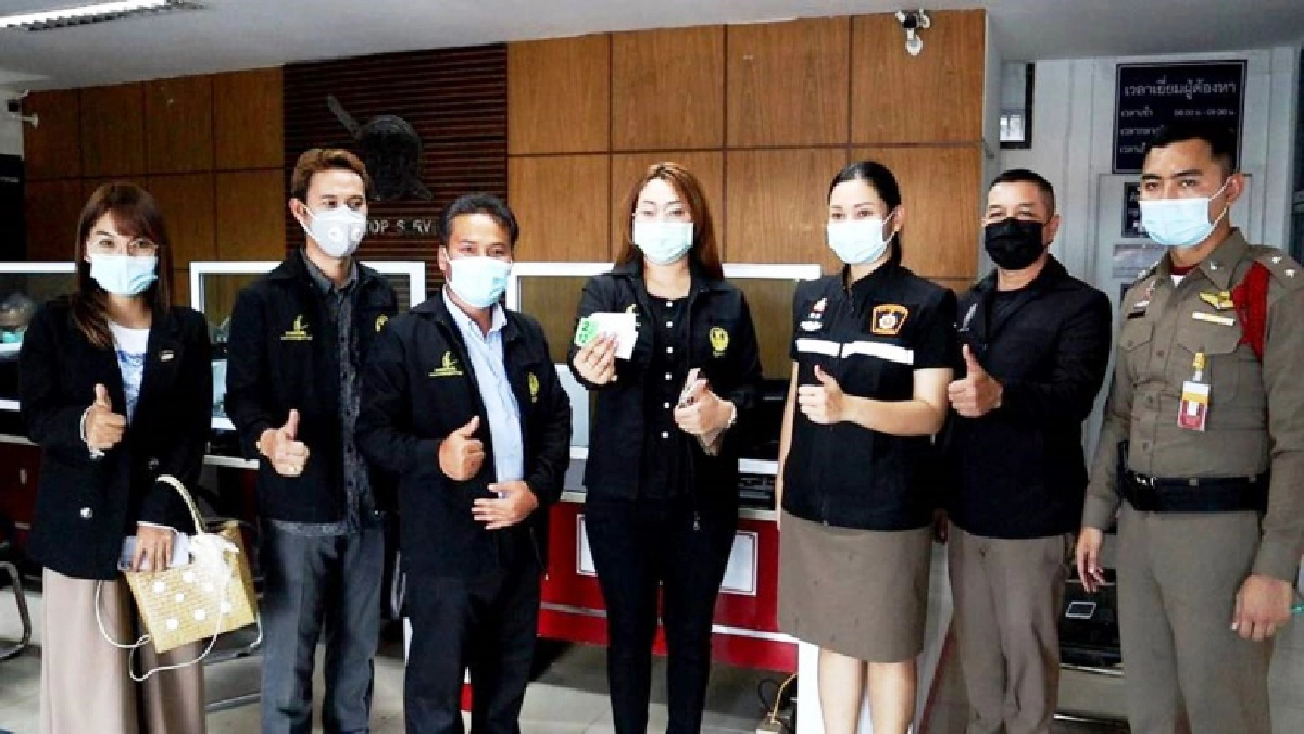 เชื่อปู่พญานาคให้โชค สาวซื้อลอตเตอรี่เหลือ 2 ใบสุดท้าย ดวงเฮงคว้ารางวัลที่ 1 รวย 12 ล.