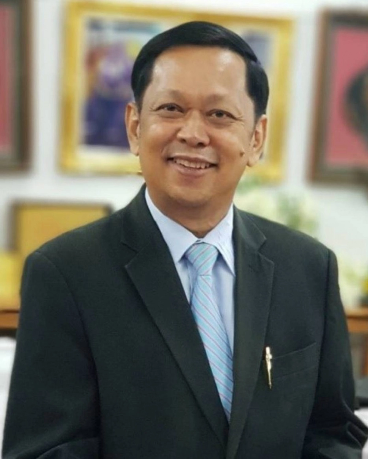  "รัดเกล้า" คว้ารางวัลผู้ใช้ภาษาไทยดีเด่น ปี 2564