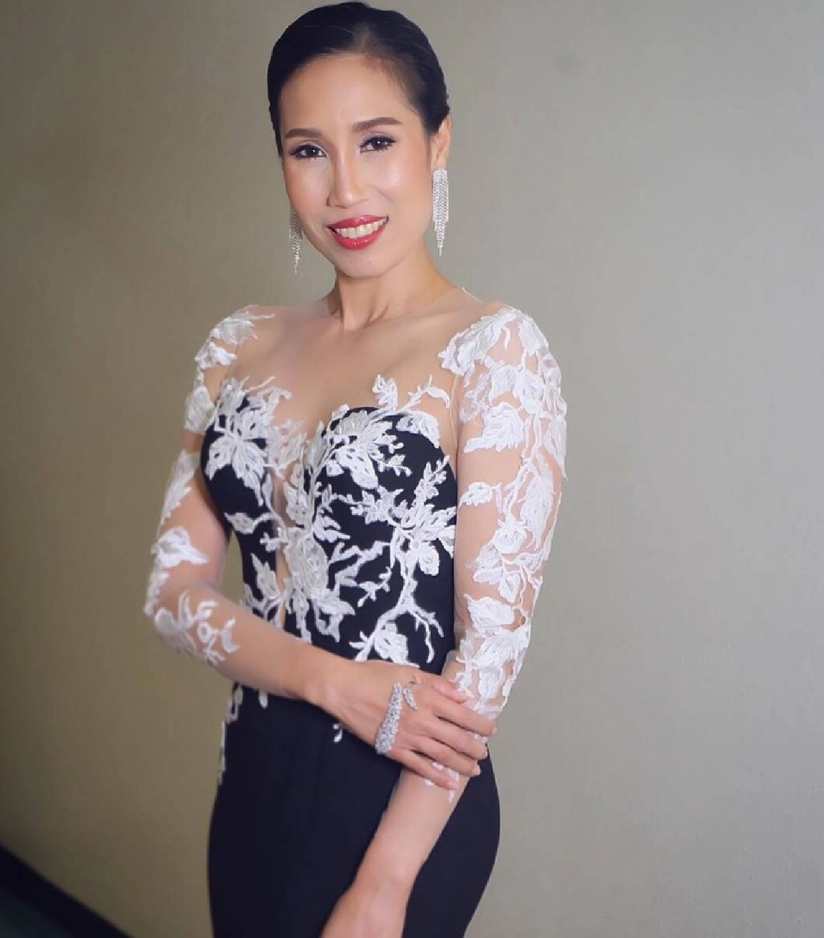  "รัดเกล้า" คว้ารางวัลผู้ใช้ภาษาไทยดีเด่น ปี 2564