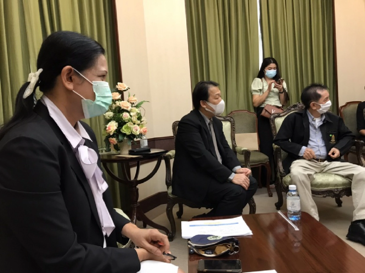 "ศรีสุวรรณ" นำเครือข่ายแพทย์แผนไทยค้านการปิดกั้นการใช้ยาฟ้าทลายโจร