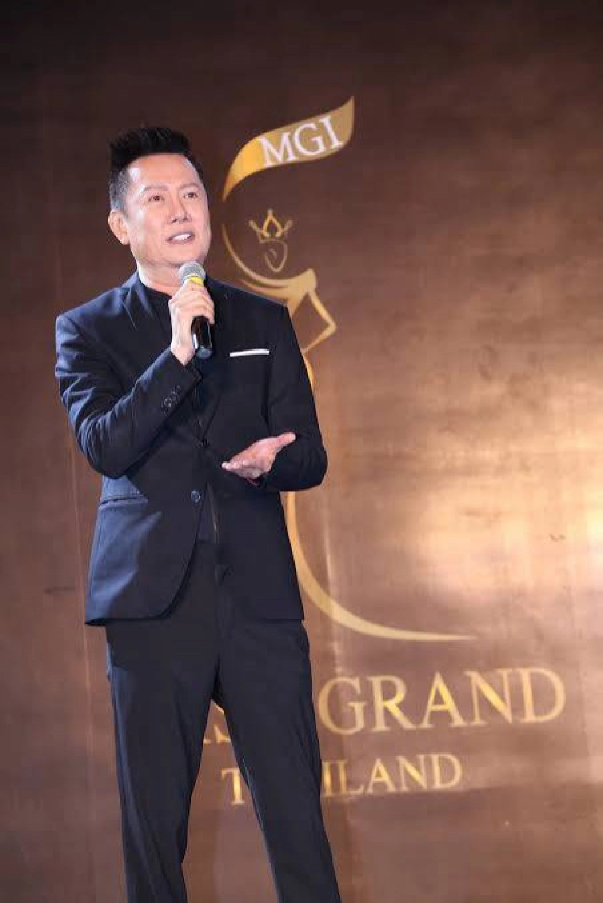 "ณวัฒน์ อิสรไกรศีล" โพสต์เตือน หยุดเรื่อง ลุงพล รีบดูอนาคตของพวกเรา 