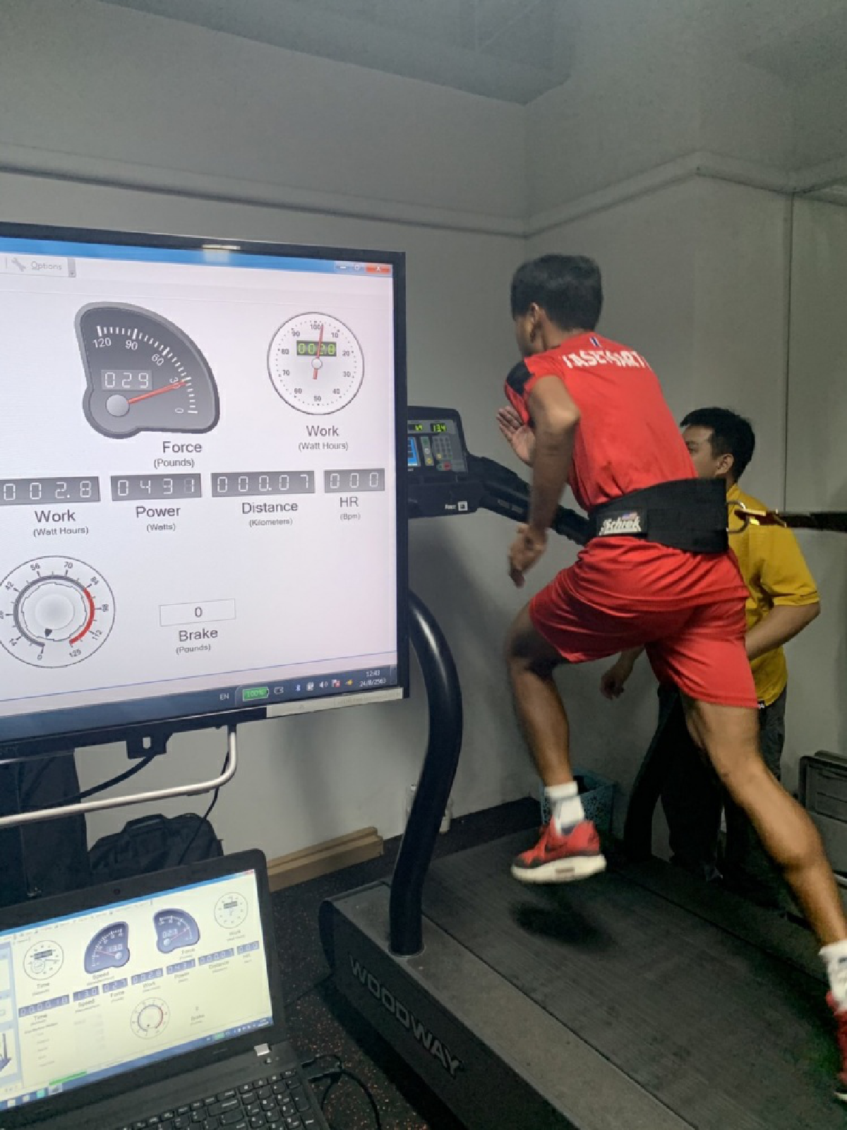 เกษตรศาสตร์กำแพงแสนส่งทีมช่วยเทนนิสทีมชาติ