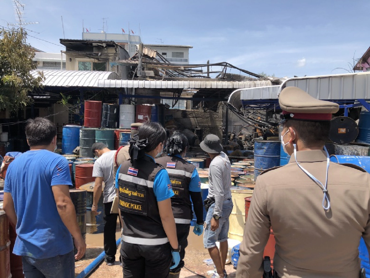  เก็บหลักฐาน  พฐ.สำรวจโรงงานทินเนอร์สรุปสาเหตุเพลิงไหม้ 