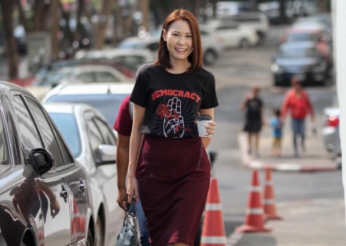 รู้จัก 'โบว์' ตีขิมนางครวญ 'สามนิ้ว' โตไม่ทัน