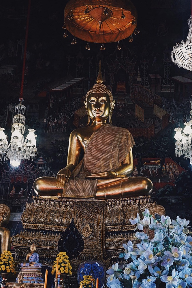 ไหว้พระเสริมมงคล ย่านฝั่งธน ยลองค์ "พระปฏิมา" คู่แผ่นดิน 