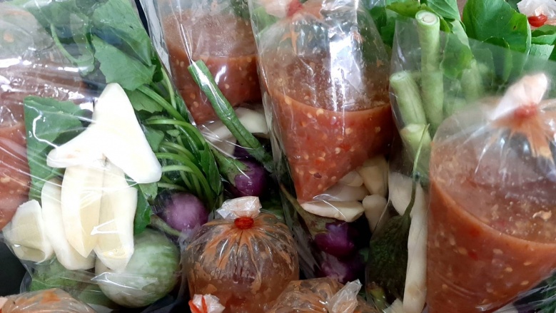 แค่นี้ก็น้ำลายหก คั่วเผ็ดกระดูกหมู-ไตปลารสเด็ด "แกงใต้สงขลา"