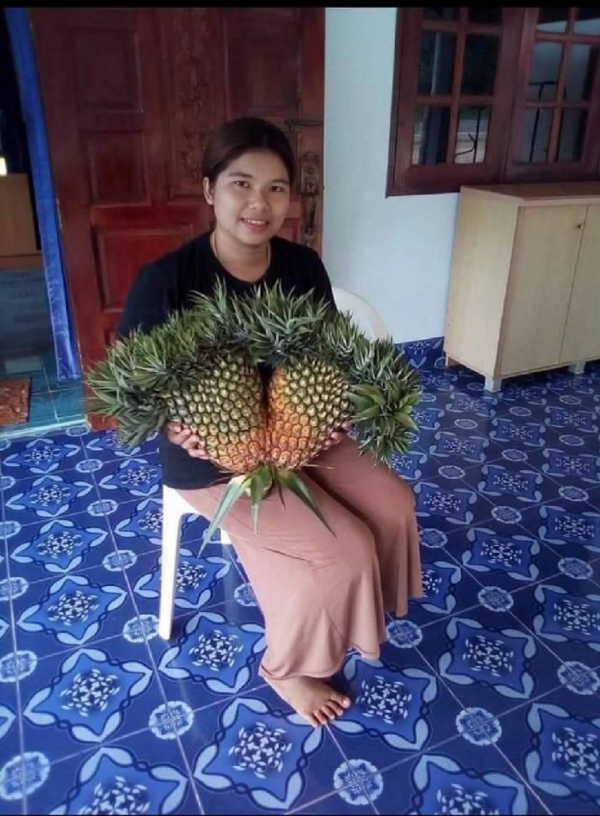 ฮือฮา "สับปะรดประหลาด" ออกลูกคล้ายหัวใจ หรือใบโพธิ์
