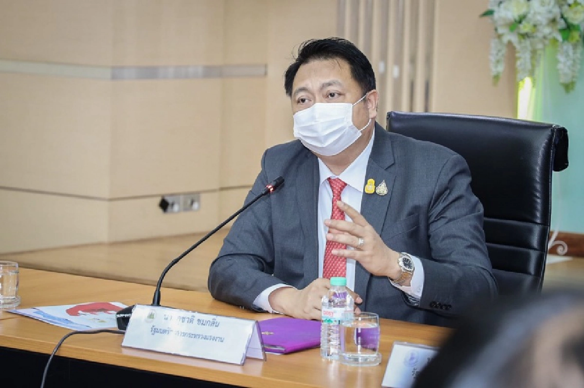 รมว.เปลี่ยนคำสั่ง "ผู้ประกันตน"ได้ฉีด"แอสตร้าเซนเนก้า"เหมือนเดิม เริ่ม14 มิ.ย.นี้ 