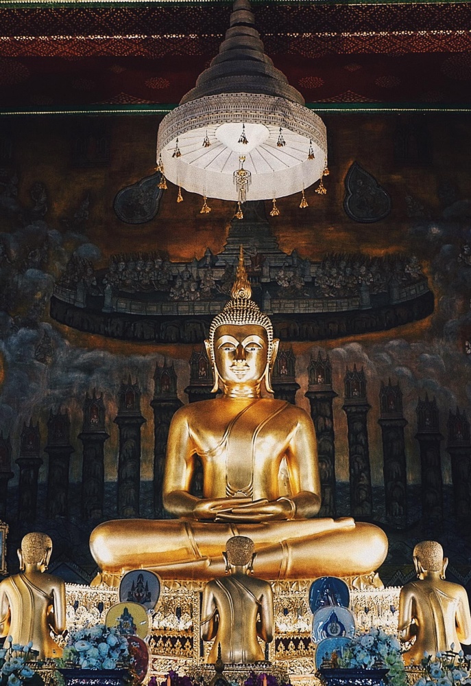 ไหว้พระเสริมมงคล ย่านฝั่งธน ยลองค์ "พระปฏิมา" คู่แผ่นดิน 