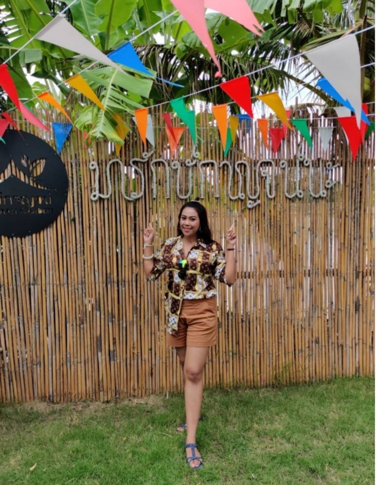 ดื่มนม ชมวิว นั่งชิลล์   "รักษ์กาญจน์ การ์เด้น คาเฟ่"