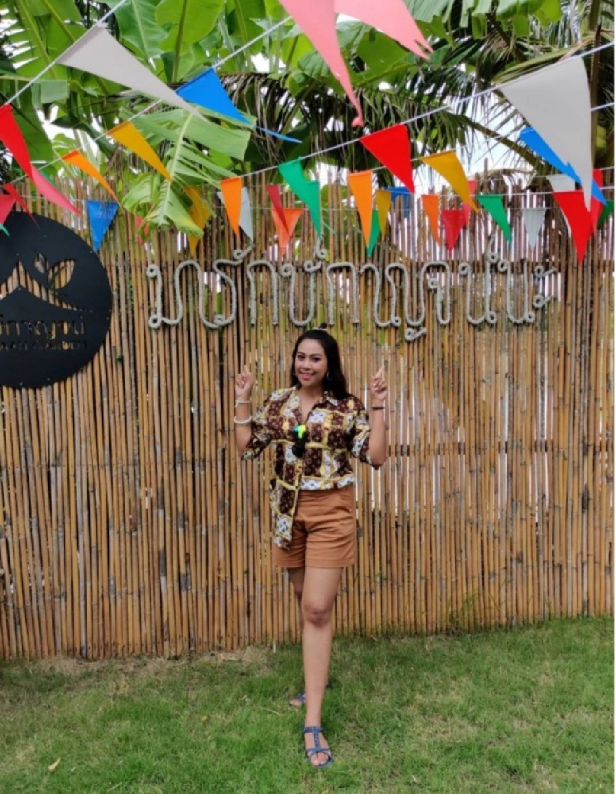 ดื่มนม ชมวิว นั่งชิลล์   "รักษ์กาญจน์ การ์เด้น คาเฟ่"