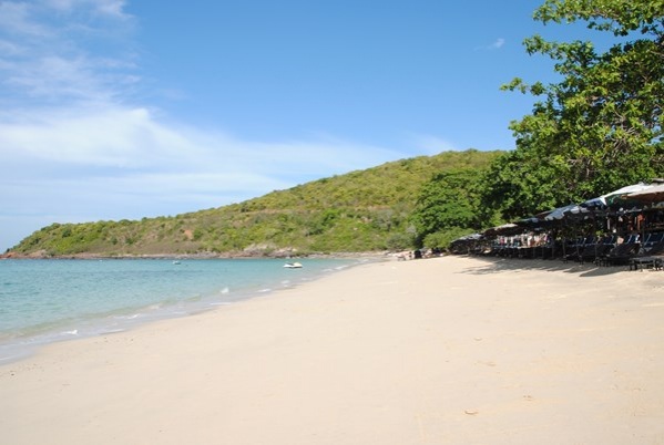 รู้จักชายหาดบน "เกาะล้าน" เปิดเกาะแล้ว 14 มิถุนายน นี้