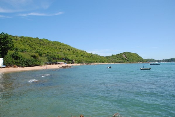 รู้จักชายหาดบน "เกาะล้าน" เปิดเกาะแล้ว 14 มิถุนายน นี้