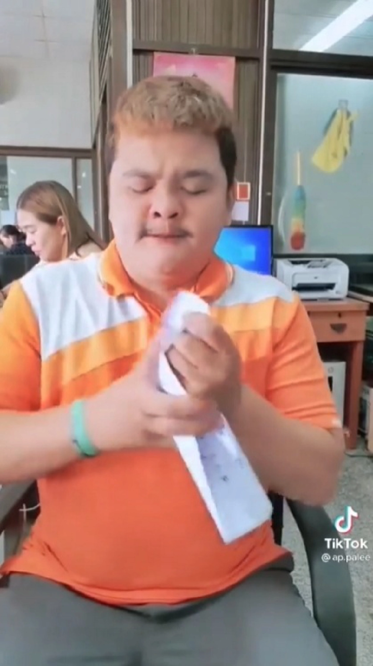 หนุ่มสอนวิธีควบคุมอารมณ์ไม่ให้ "โมโหง่าย" การันตีได้ผล 100% แต่ตอนจบอย่างพีค