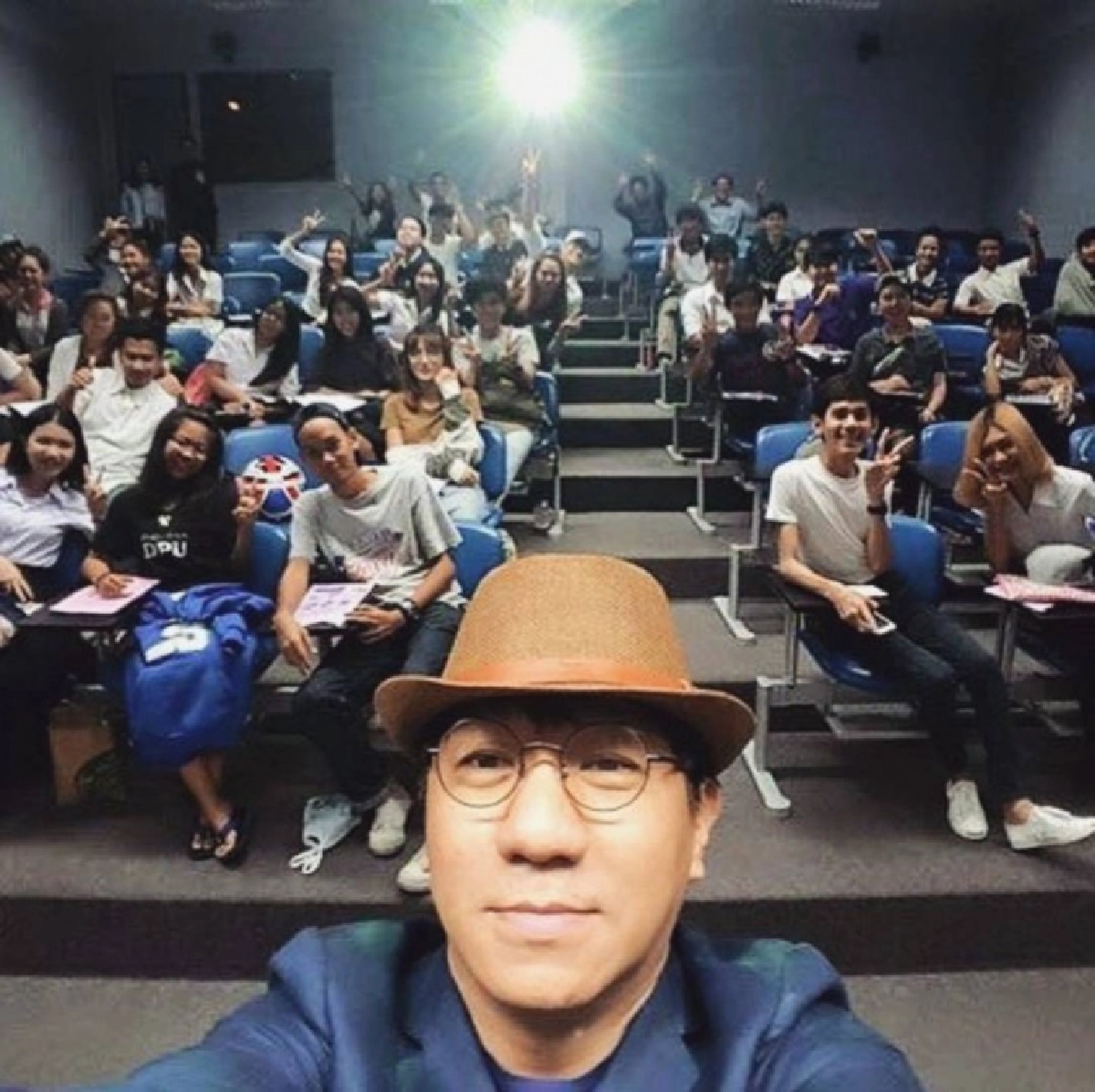 สู้ไม่ไหว "โน้ส อุดม" หนีโควิดประกาศเลื่อน เดี่ยว 13 