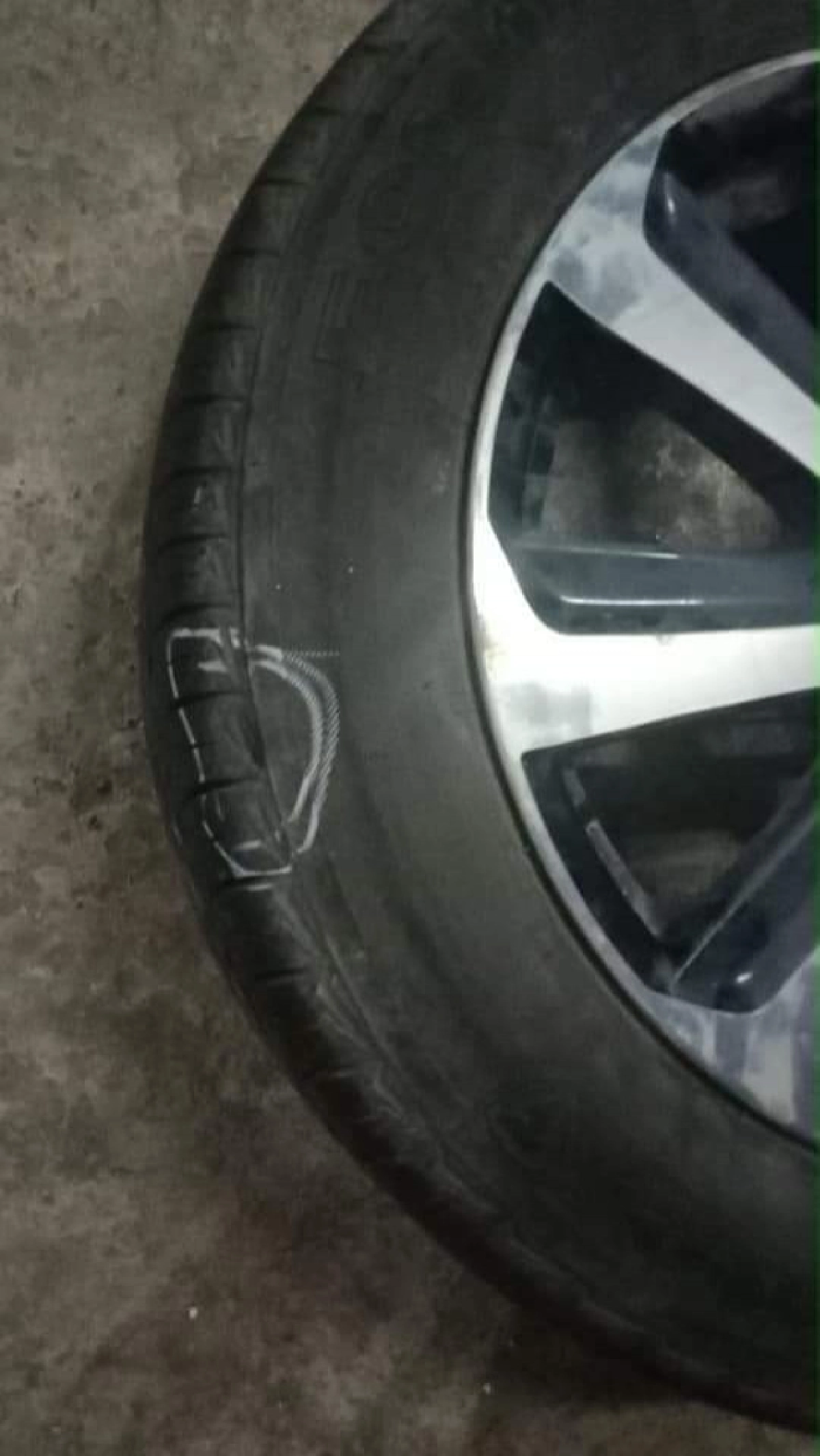 พยาบาลสาวโพสต์นาทีชีวิตมีมือดีเจาะถนนวาง"เหล็กเรือใบ"หวังปล้นทรัพย์