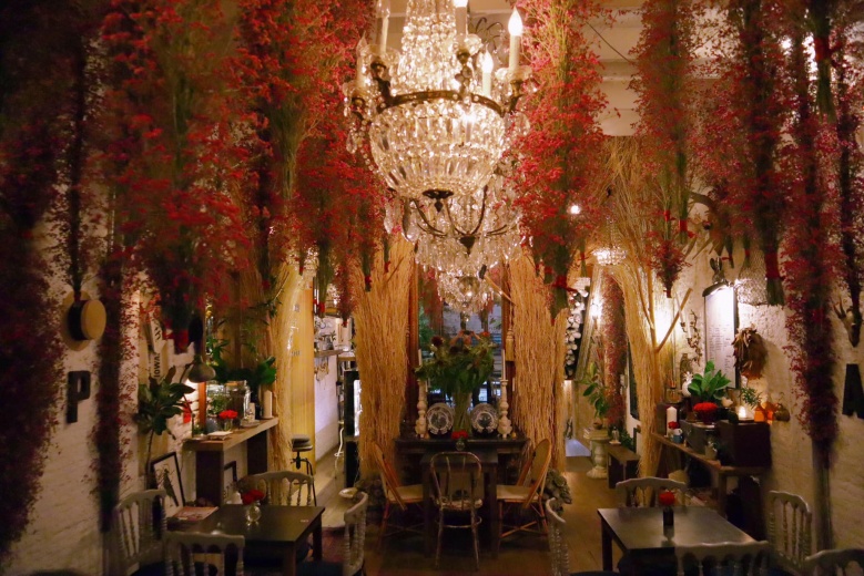 "Floral Cafe'" at Napasorn คาเฟ่แห่งเจ้าดอกไม้ ปากคลองตลาด 