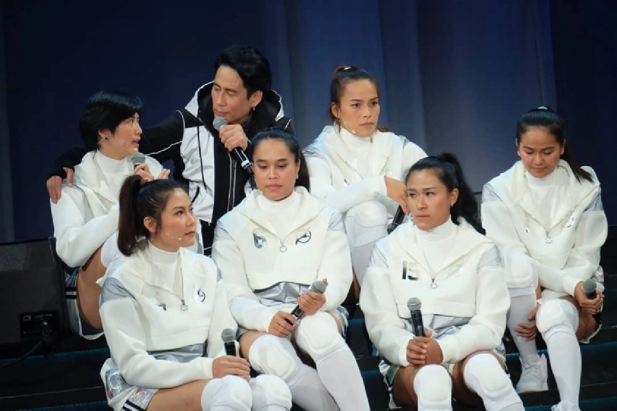 "เบิร์ด ธงไชย" ส่งข้อความถึง "6 เซียนลูกยางสาวไทย" หลังอำลาทีมชาติ