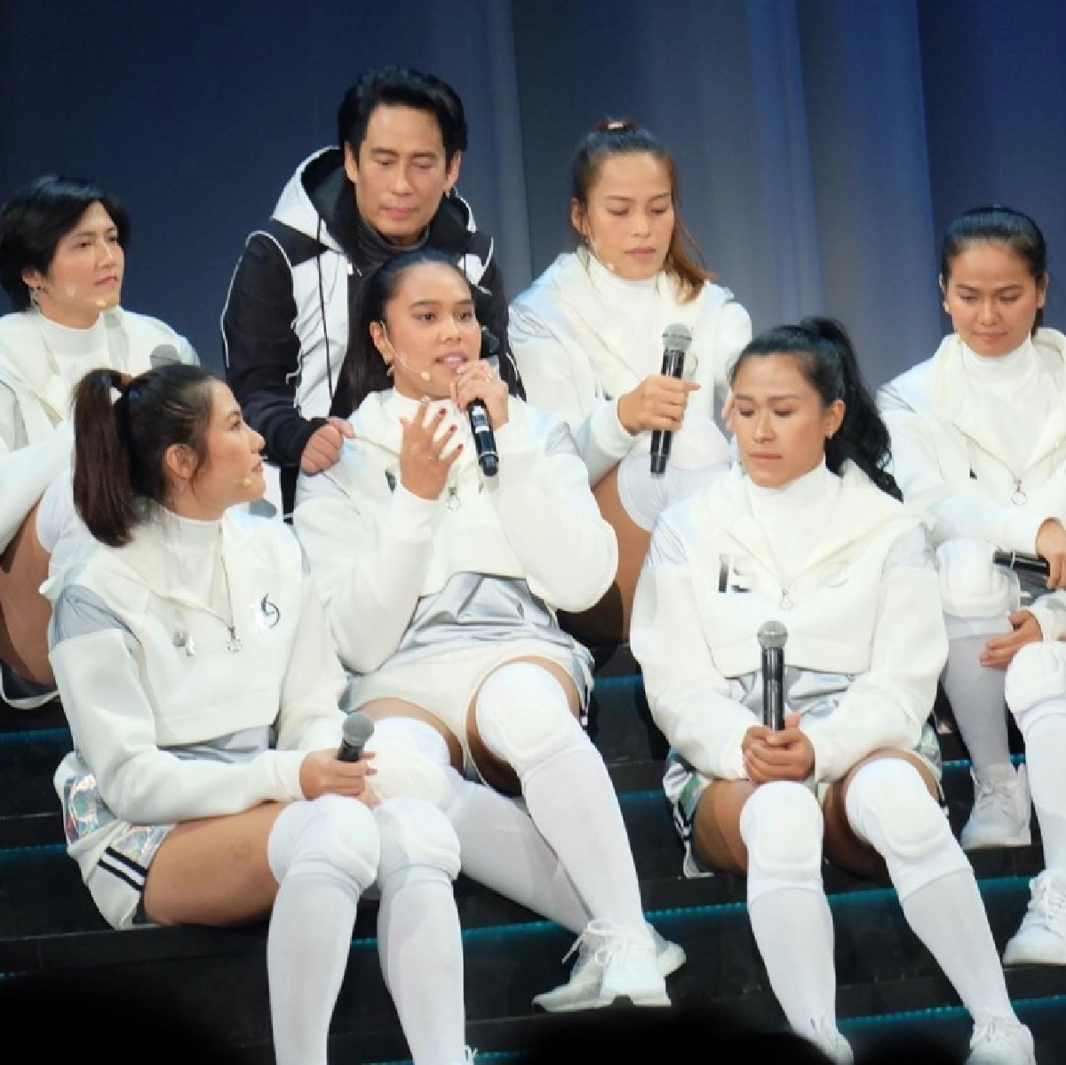 "เบิร์ด ธงไชย" ส่งข้อความถึง "6 เซียนลูกยางสาวไทย" หลังอำลาทีมชาติ