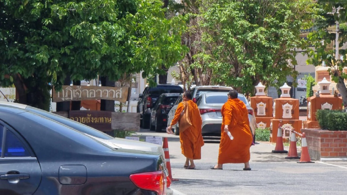 วัดผาสุกมณีจักร, โควิด-19, พระ, ติดเชื้อ