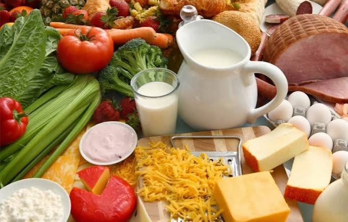 เคล็ดลับง่ายๆ กับ 5 วิธี แก้ปัญหา "ริมฝีปาก" แห้ง แตก ลอกเป็นขุย 