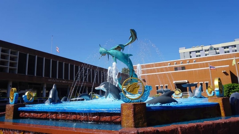 สัมผัสบรรยกาศใต้ท้องทะเลกับ "พิพิธภัณฑ์สัตว์น้ำบางแสน"