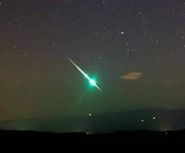 ไขปริศนา "อุกกาบาต" พุ่งชนโลก ความน่าสะพรึงกลัวที่ ไดโนเสาร์ ต้องสูญพันธุ์ 