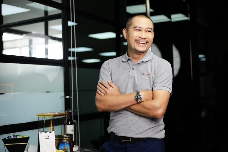 ศูนย์กลางการค้าแห่ง "ความสุข" ที่ MRT 