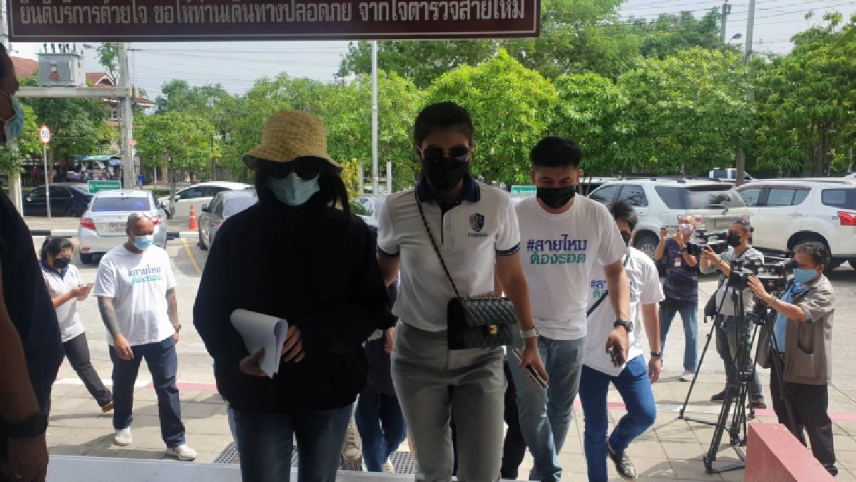 ทนายนิด้า พา"เหยื่อสาว" 6 ราย แจ้งความเพิ่มเอาผิด อดีตผู้ทรงคุณวุฒิ