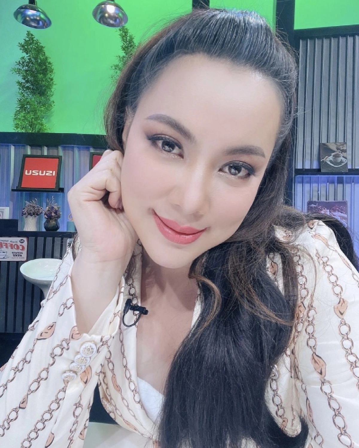 "บุ๋ม ปนัดดา"เปิดคำถามแปลกจาก เจ้าหน้าที่ ตม.