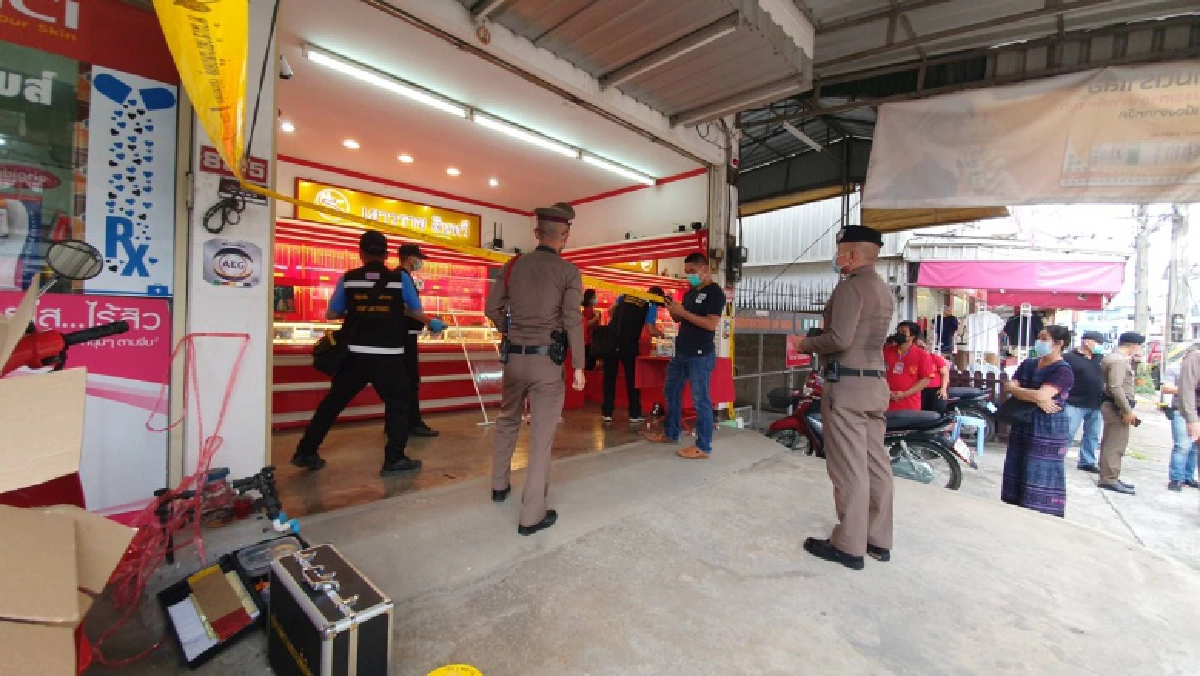 ด่วน 2 โจรอุกอาจ บุก "ปล้นร้านทอง" กวาดสร้อยมูลค่า 3 ล้าน หลบหนี