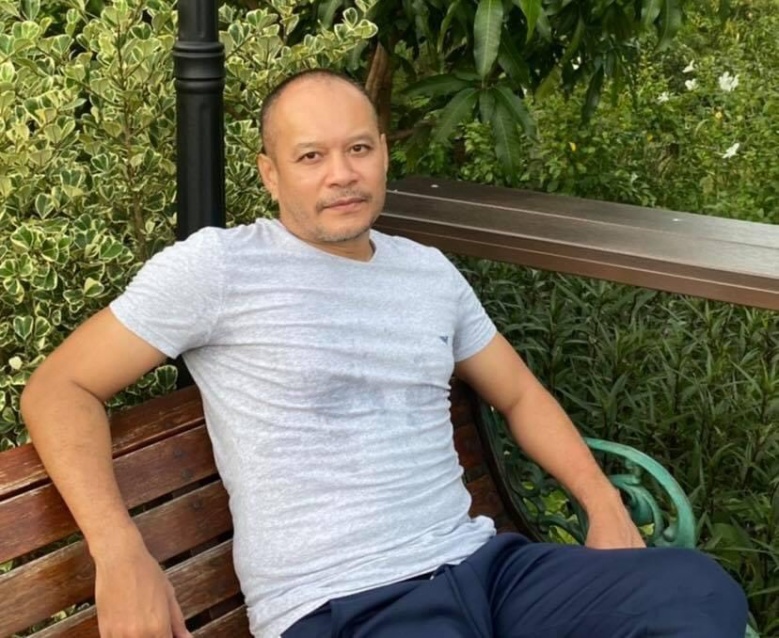 "ตู่" ย่ำรอยเดิม "เต้น" เกาะสามนิ้ว