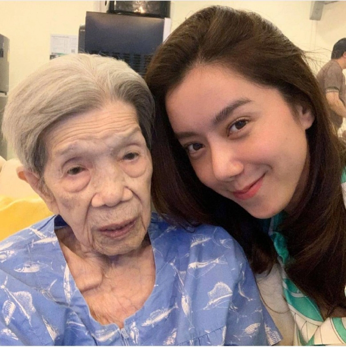 สุดเศร้า "ไอซ์ อภิษฎา" สูญเสียคุณย่า วัย 95 ปี ในช่วงโควิด