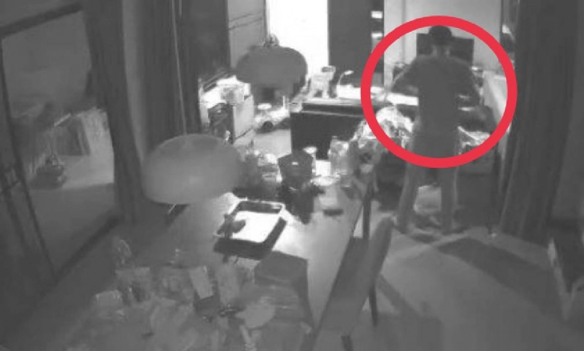 เปิดภาพกล้องวงจรปิด "ไอซ์ ศรัณยู" ขอความช่วยเหลือ หลังขโมยขึ้นบ้านพี่ชายครั้งที่ 2