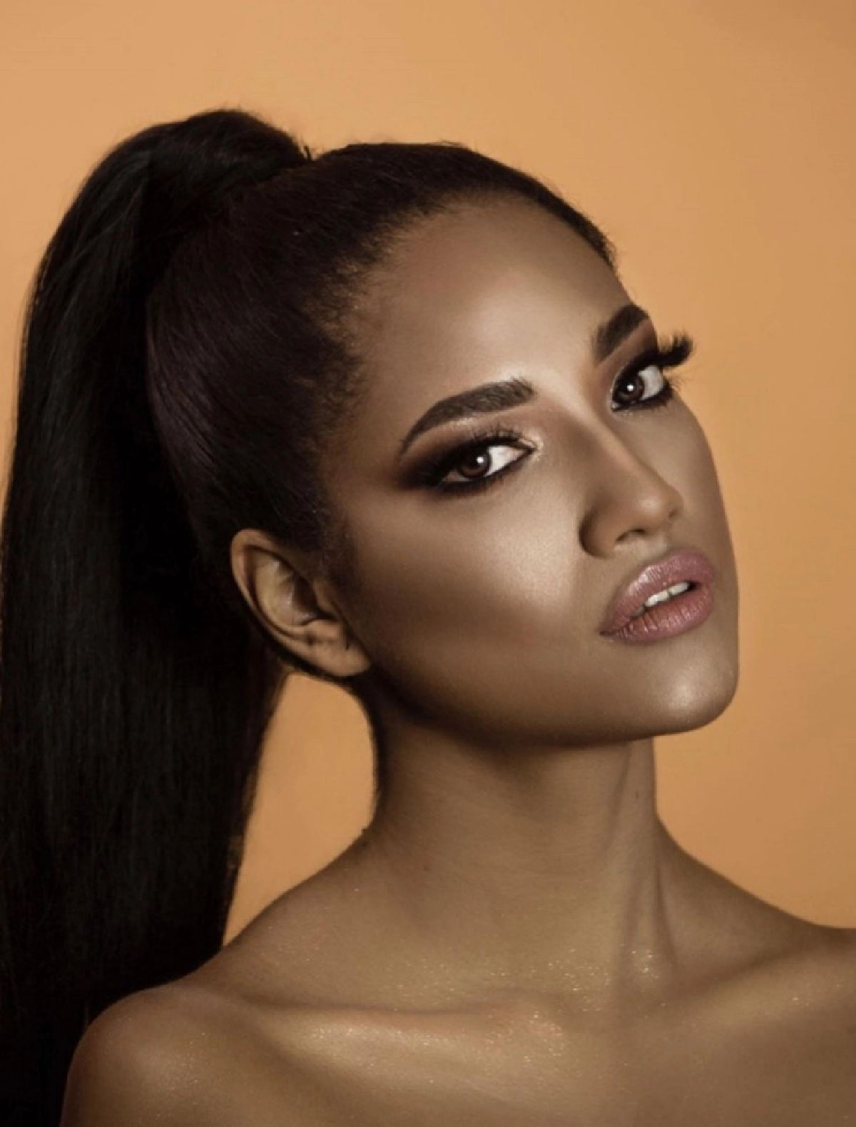 "นางงามใจสู้" มีขาเดียวไร้แขนทั้งสองข้างเข้ารอบ Finalists  Miss Ecuador 2021