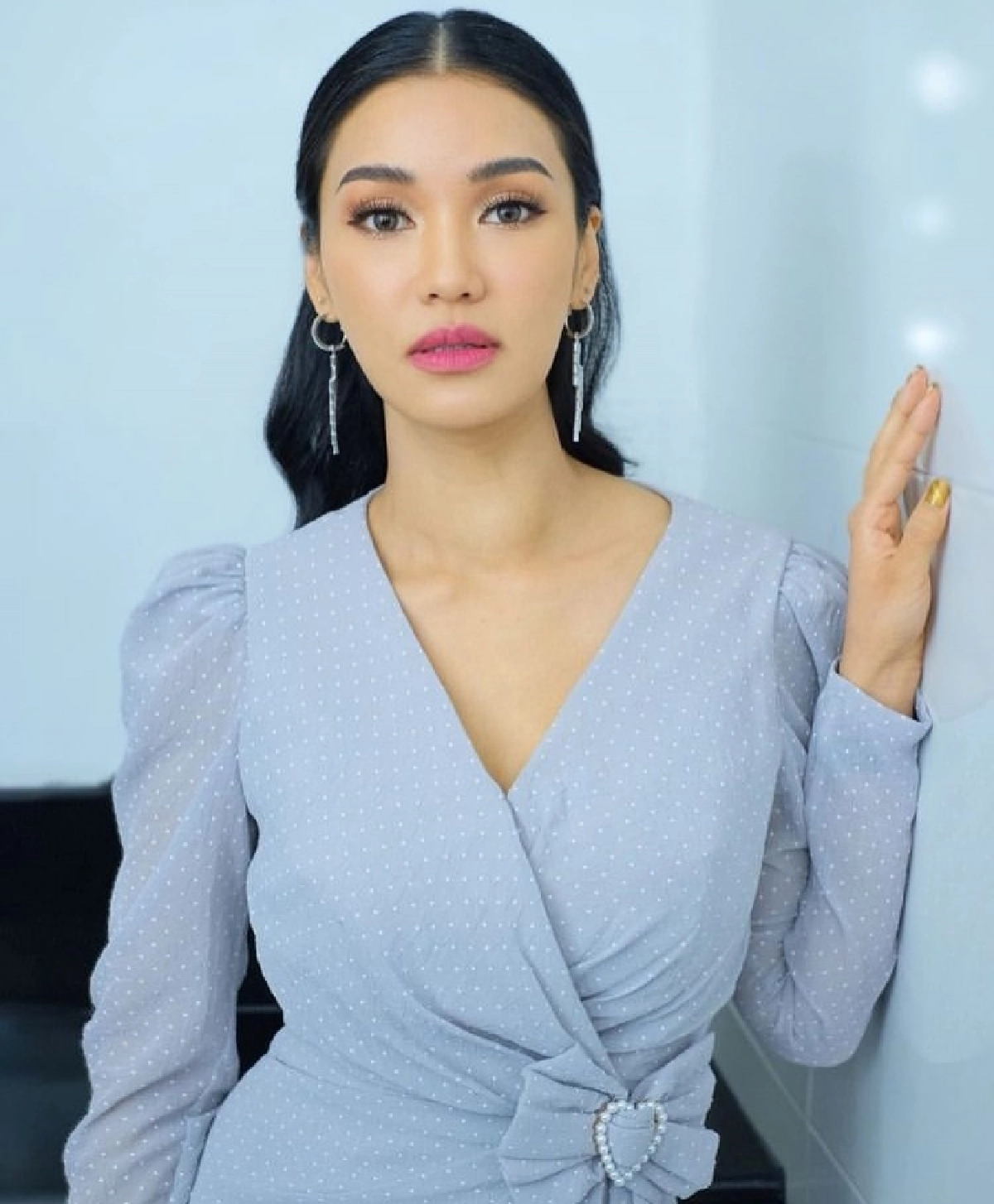 สุดเศร้า "ชมพู่ ธัณย์สิตา" สูญเสียญาติผู้ใหญ่ฝั่งสามีเพราะโควิด-19  