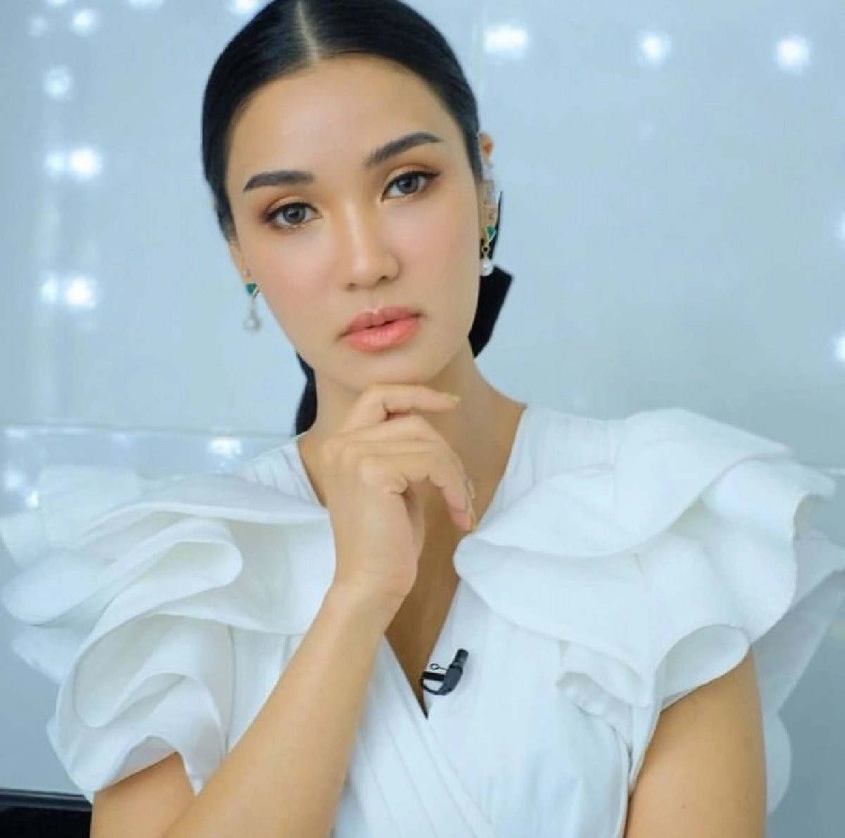 สุดเศร้า "ชมพู่ ธัณย์สิตา" สูญเสียญาติผู้ใหญ่ฝั่งสามีเพราะโควิด-19  